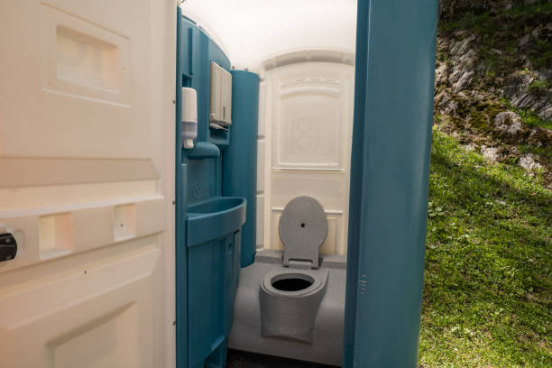 Affordable portable toilet rental in Fowler, CA